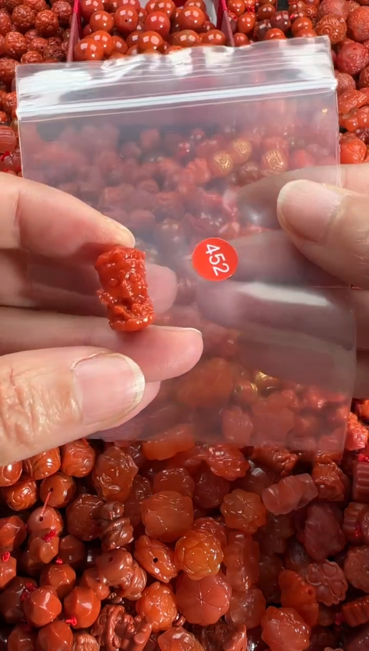 【闪购商品】南红玛瑙颈饰未镶嵌2