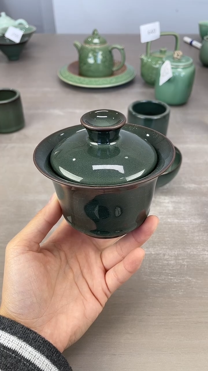 青瓷仓储福利清仓