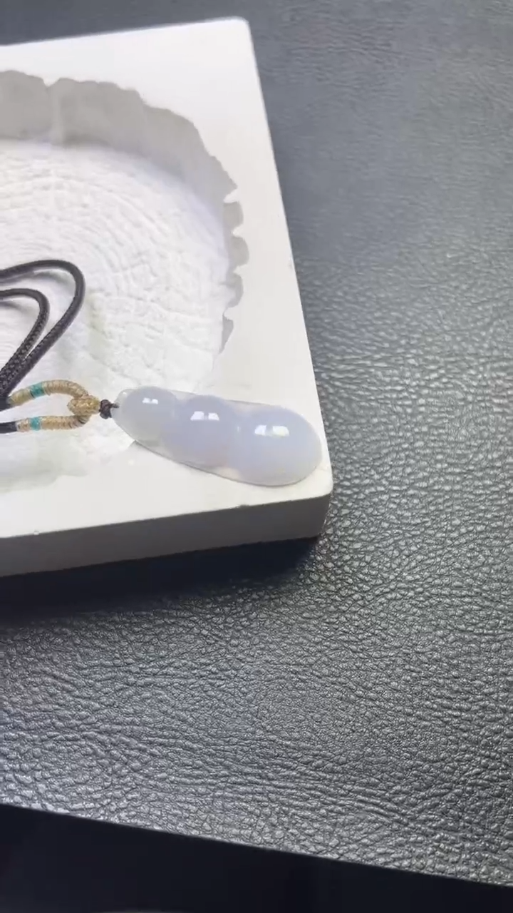 吊坠(不含链)未镶嵌翡翠豆子