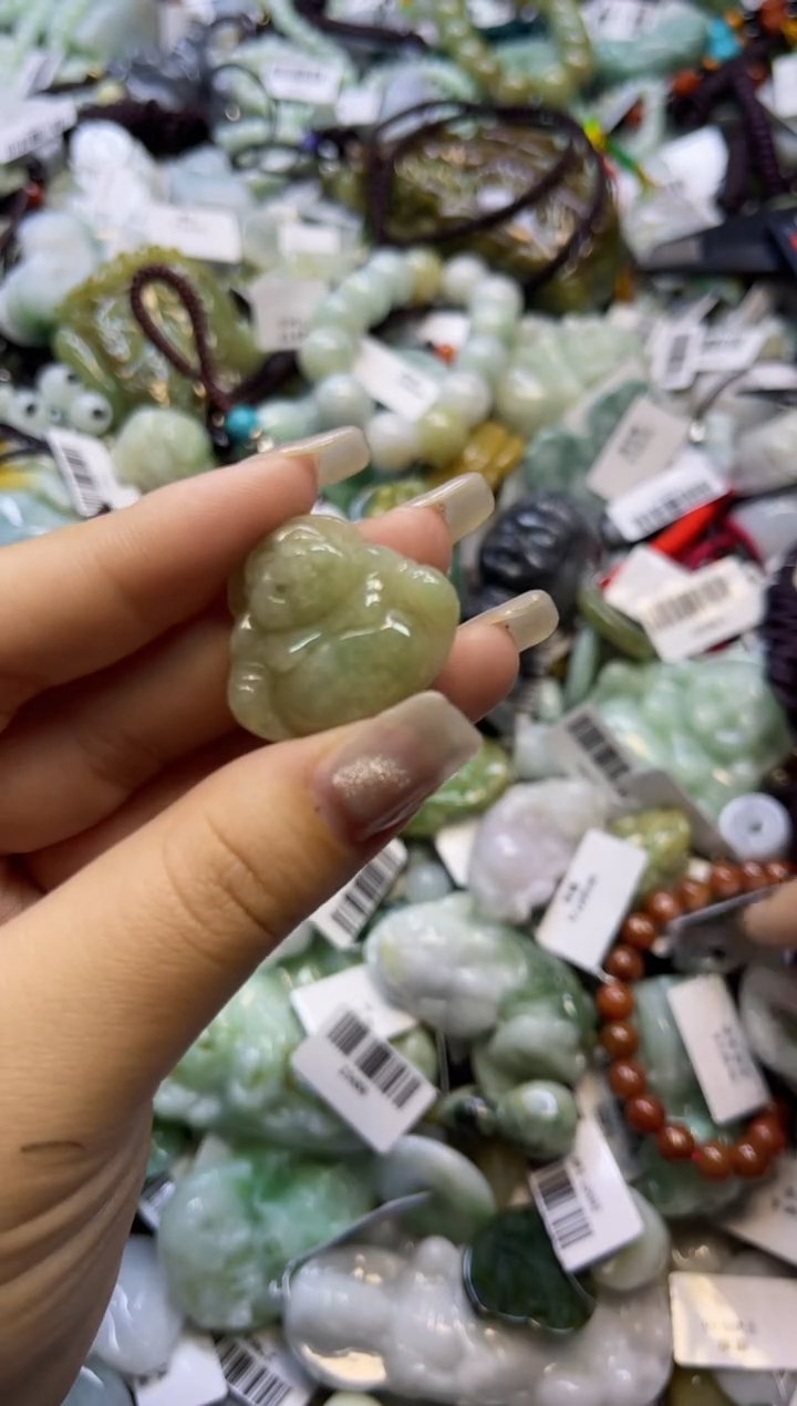 【闪购商品】翡翠颈饰未镶嵌00000561