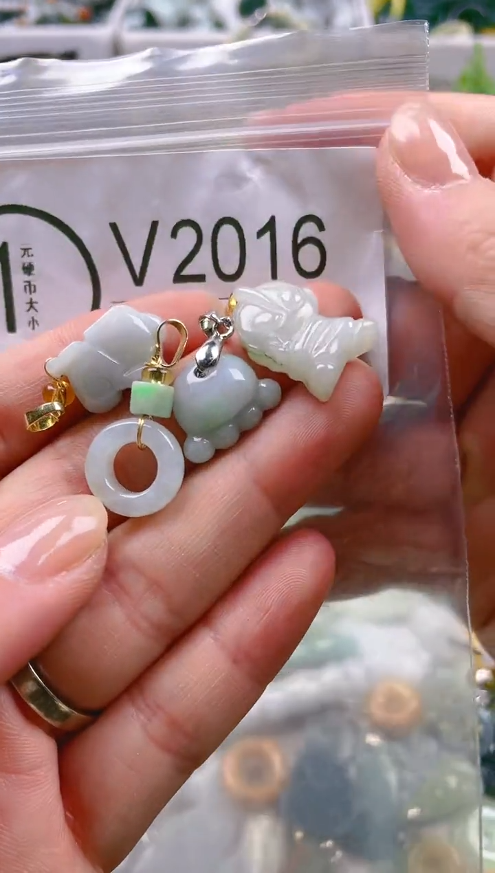 【闪购商品】翡翠颈饰未镶嵌/V/翡翠A货一图一物