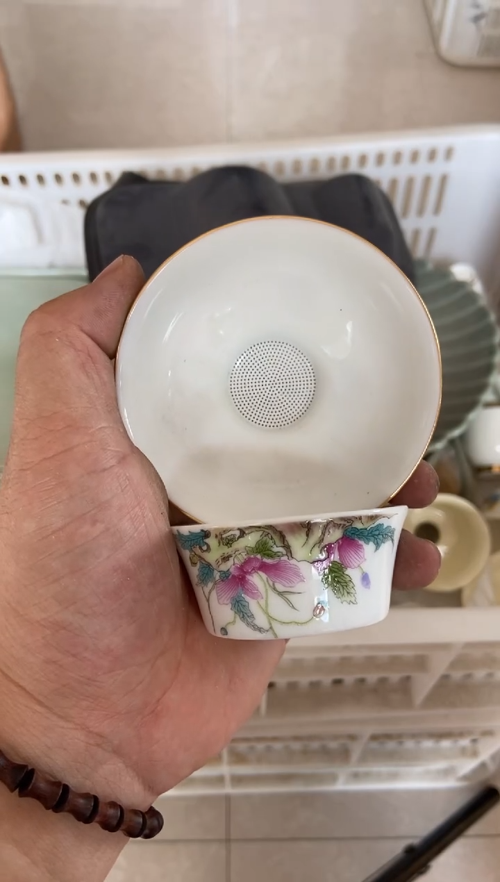 杯无运费险有瑕疵的有点脏介意勿拍