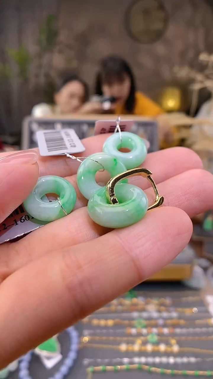 吊坠(不含链)未镶嵌翡翠甜甜圈 多样性发其一