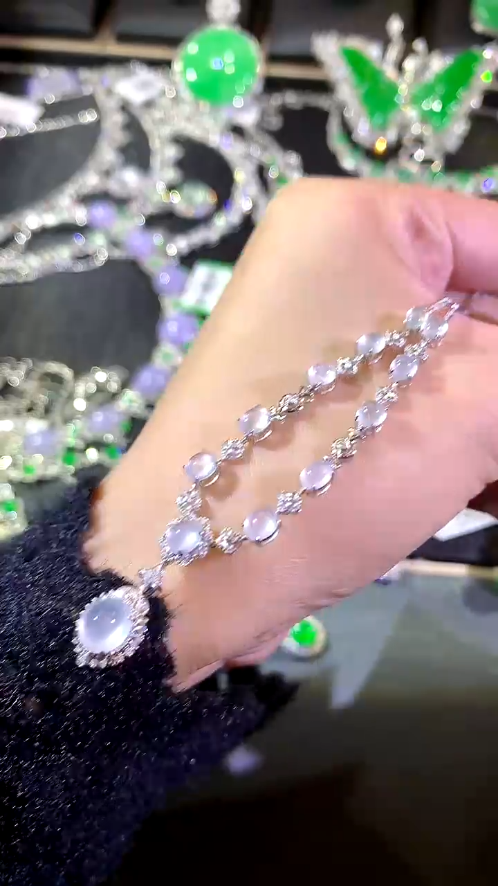 【闪购商品】翡翠颈饰18K金镶嵌147-佛公