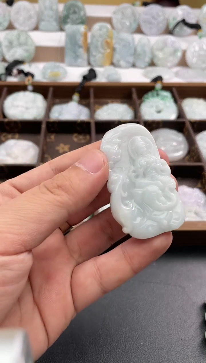 颈饰未镶嵌翡翠26/01/01/163