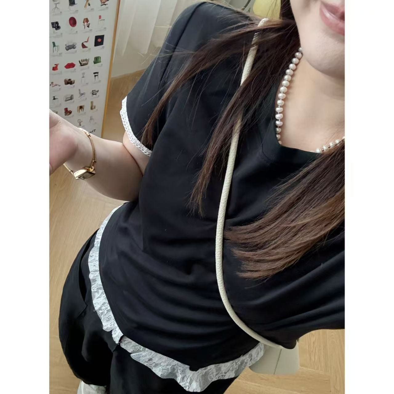 晶咕佳佳【蕾丝伴侣】小蕾丝拼边圆领T恤显瘦气质时尚小版合身