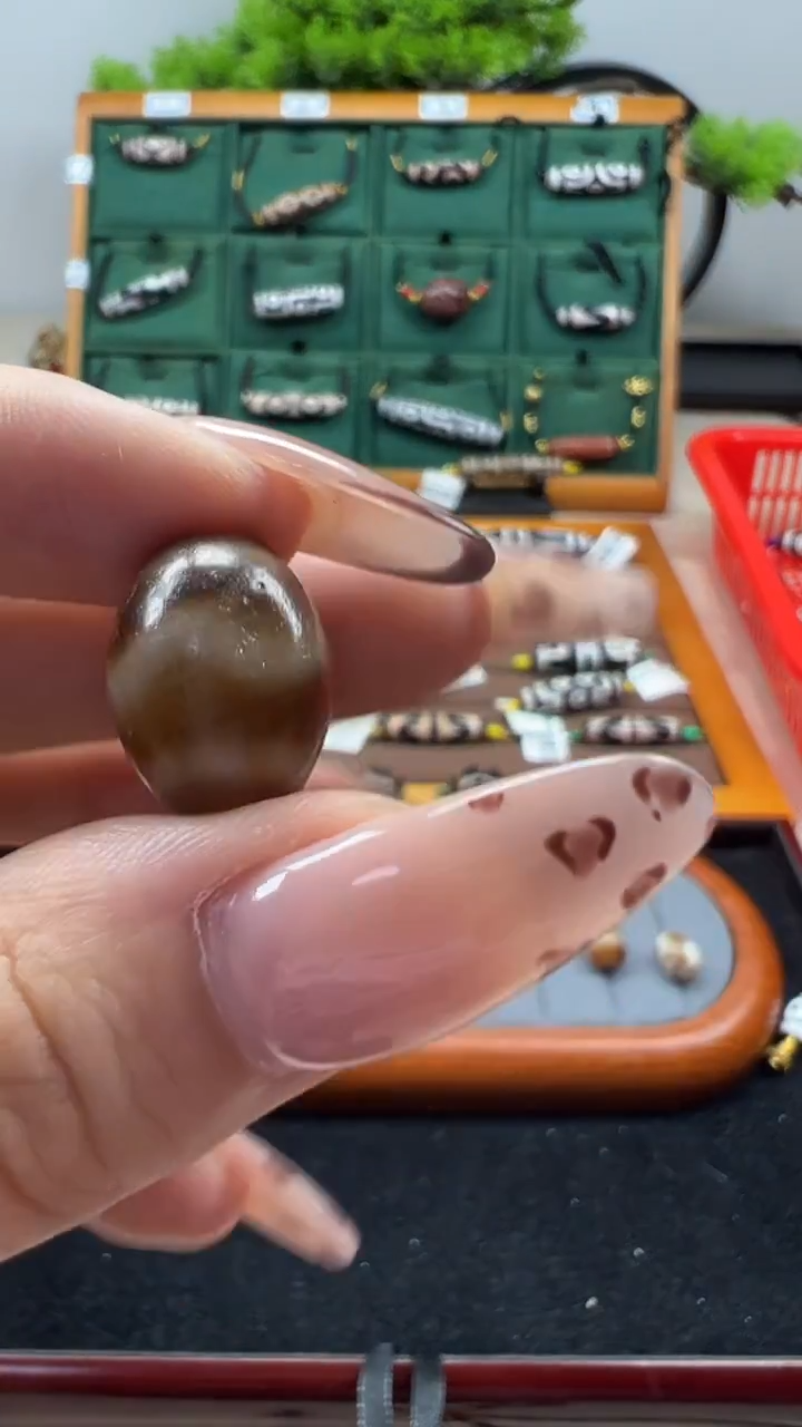 玛瑙/玉髓（覆膜）颈饰未镶嵌155.（微瑕）