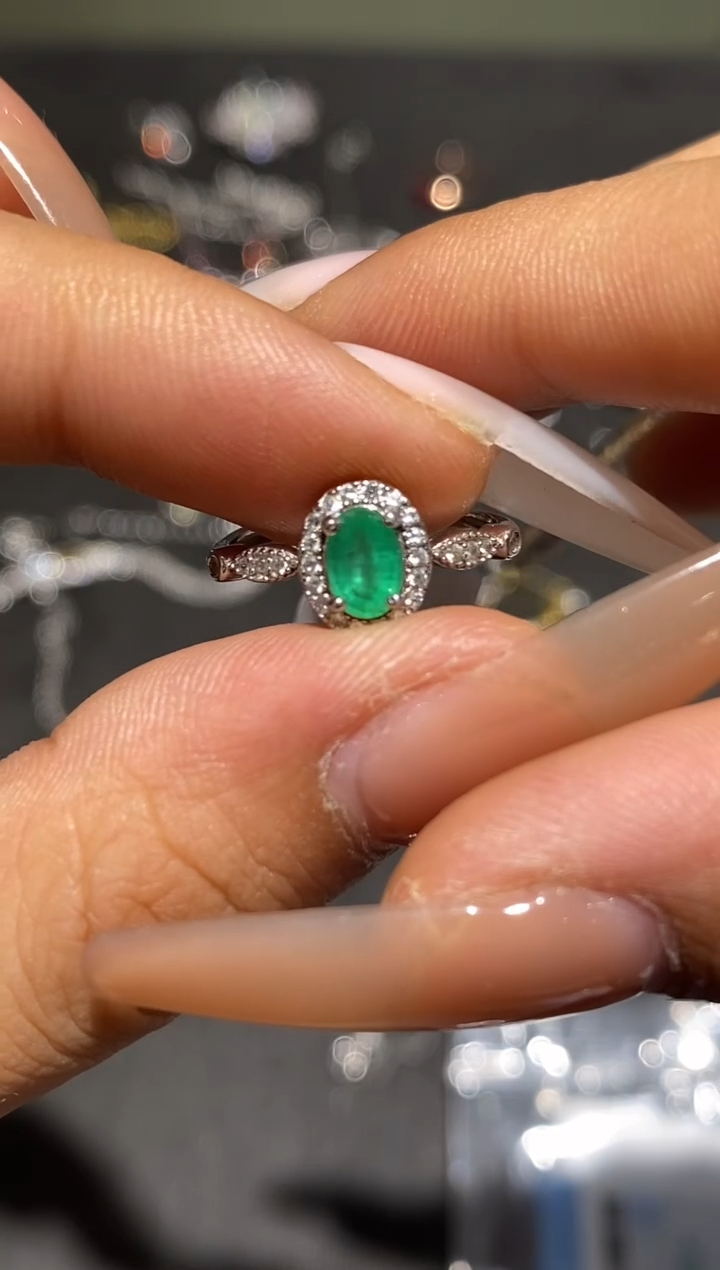 银S925镶嵌戒指祖母绿戒指