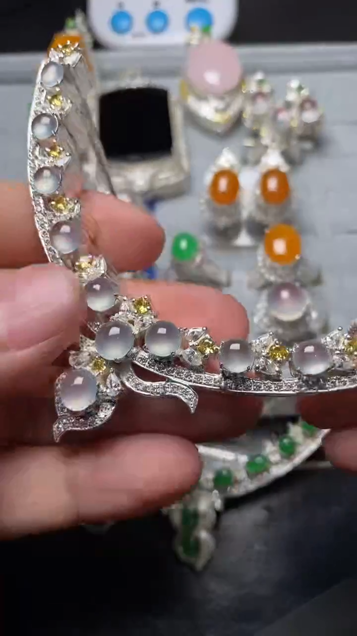 未镶嵌定制翡翠流*、天然缅甸翡翠A货