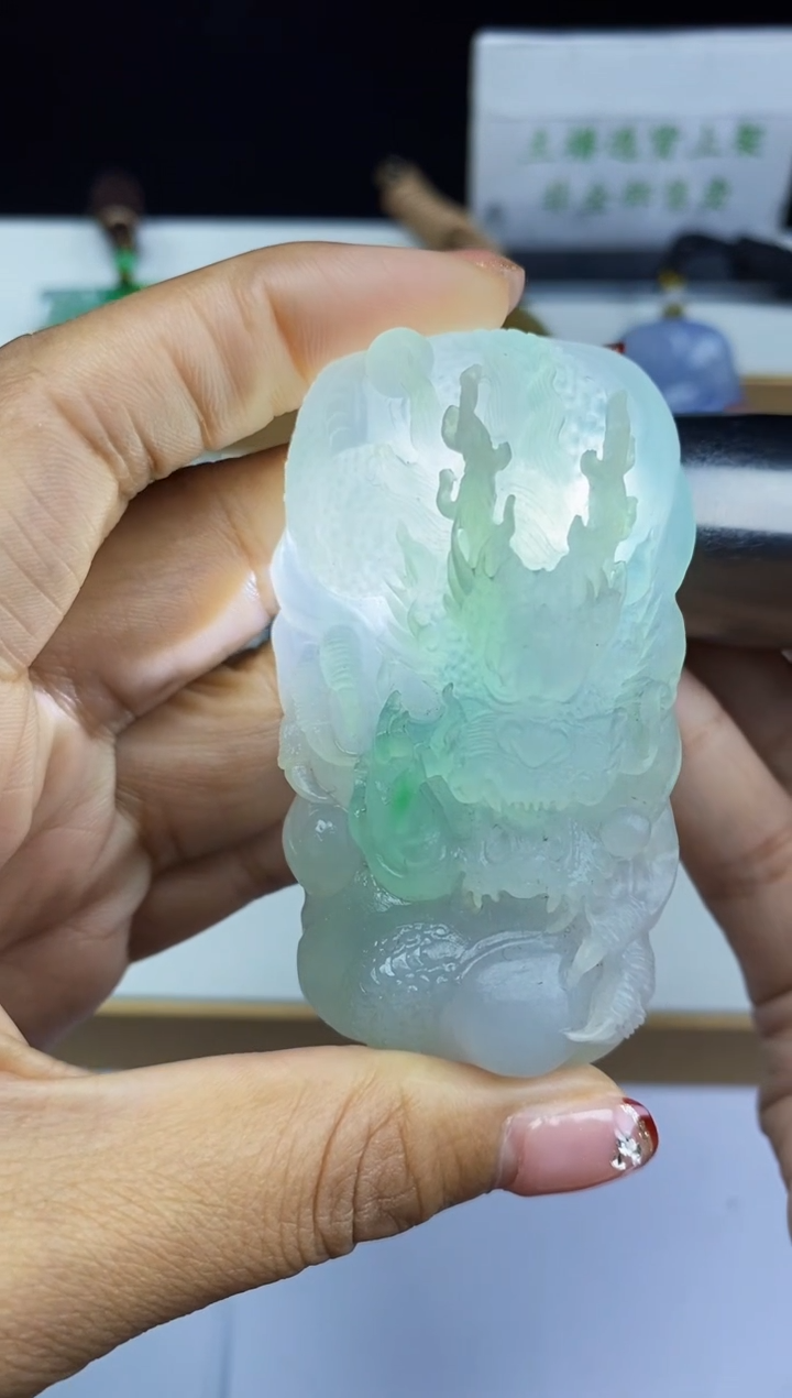 【闪购商品】翡翠颈饰未镶嵌翡翠A货