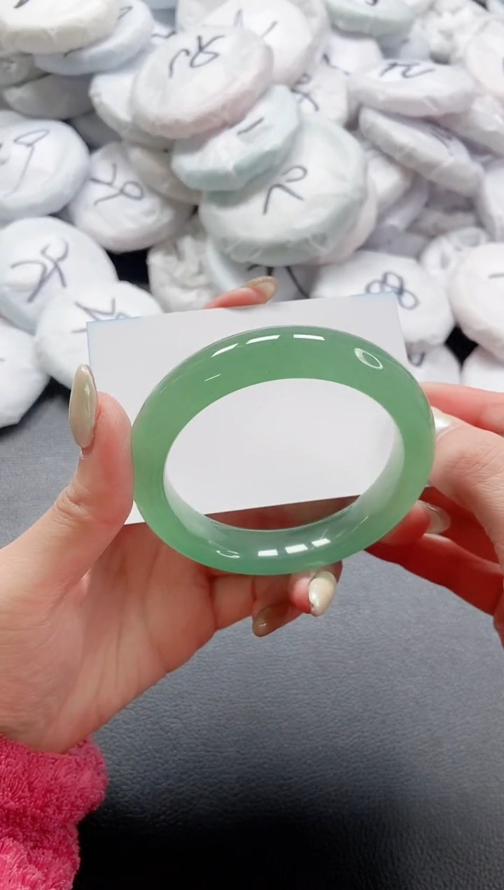 【闪购商品】石英质玉手镯未镶嵌 5L219-56