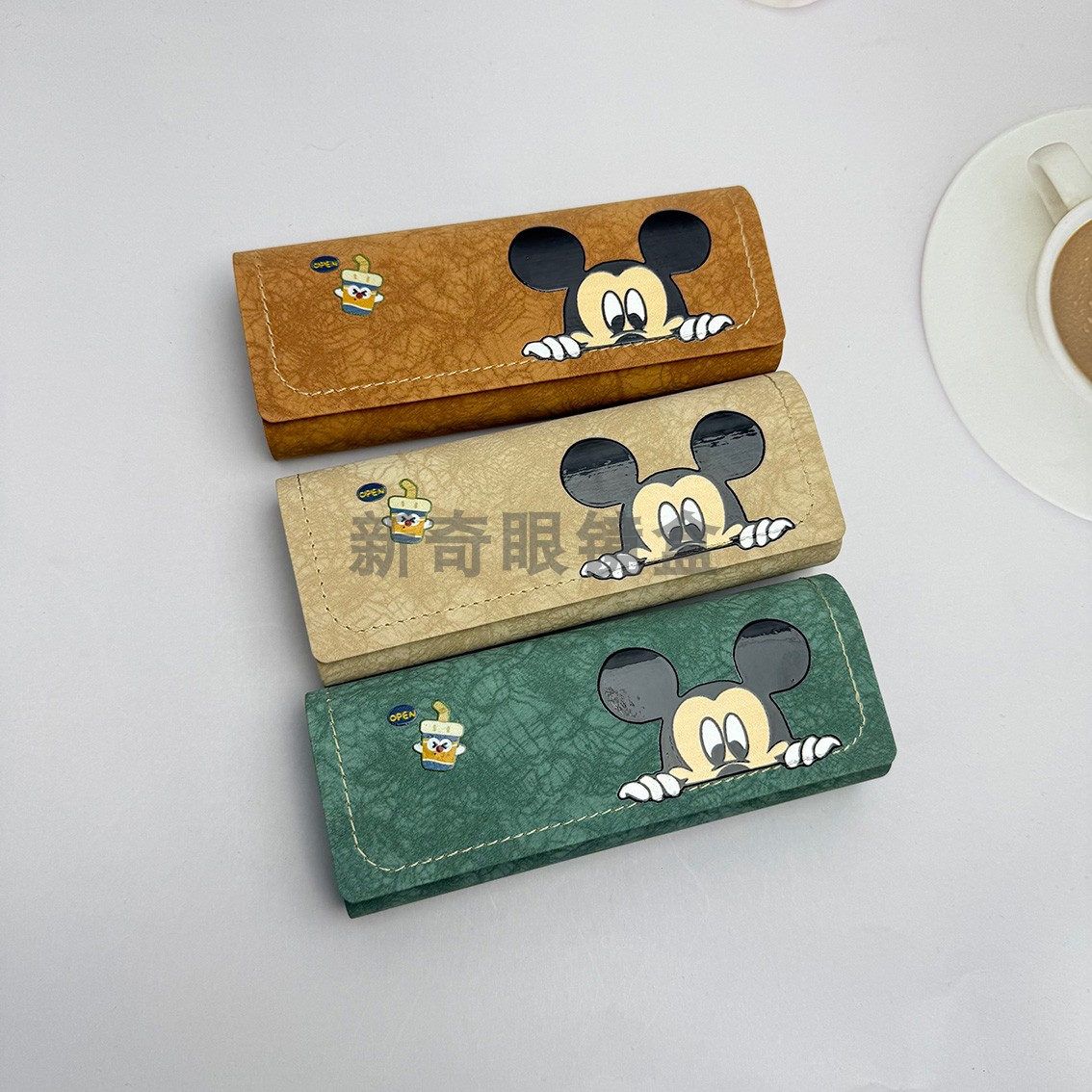 可爱卡通皮质抗压学生通用近视框架与墨镜眼镜盒