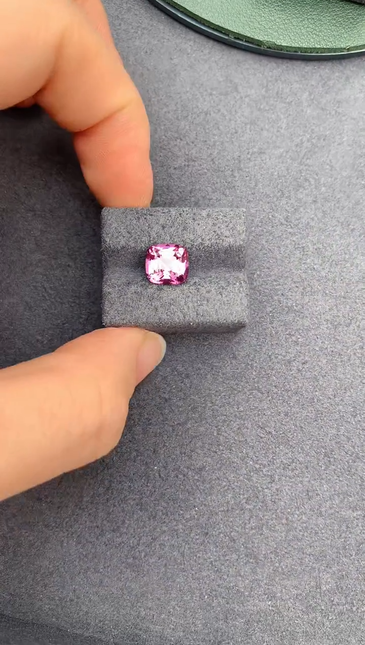 【闪购商品】尖晶石裸石未镶嵌2.9ct紫尖晶