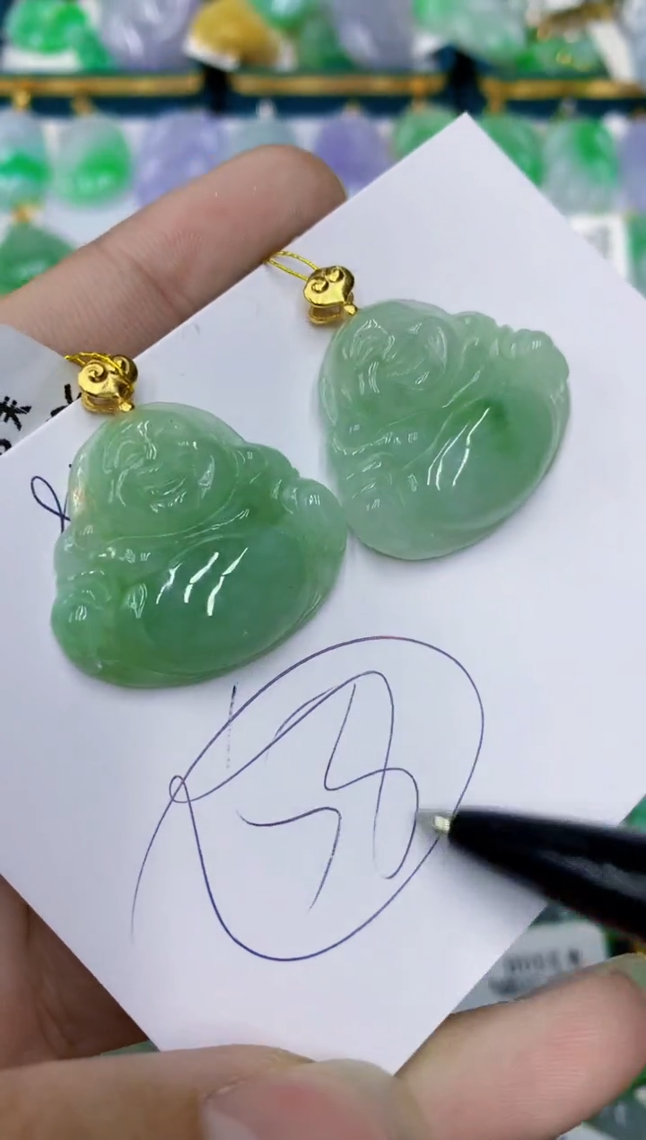 翡翠未镶嵌颈饰1111111111多样性发其一