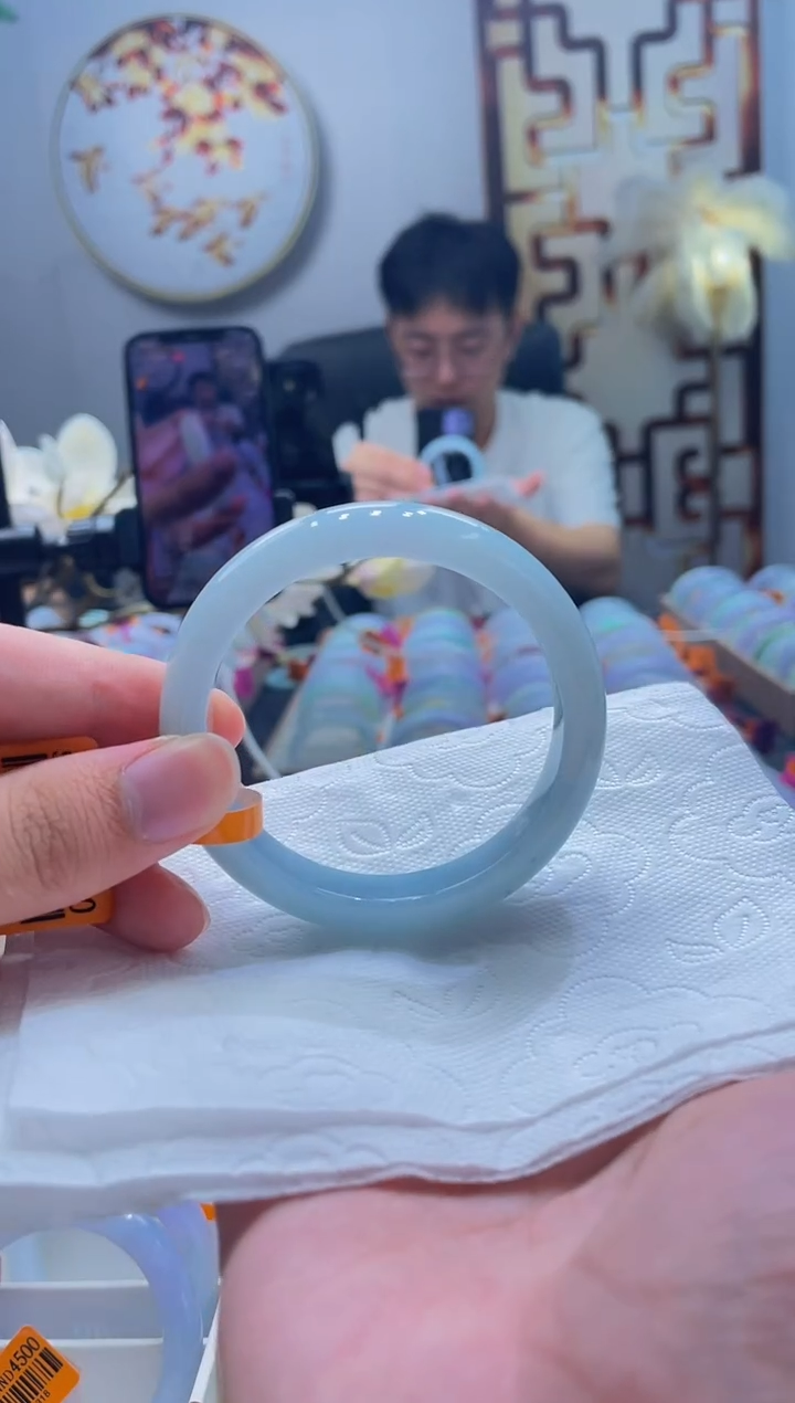 翡翠手镯未镶嵌226-55