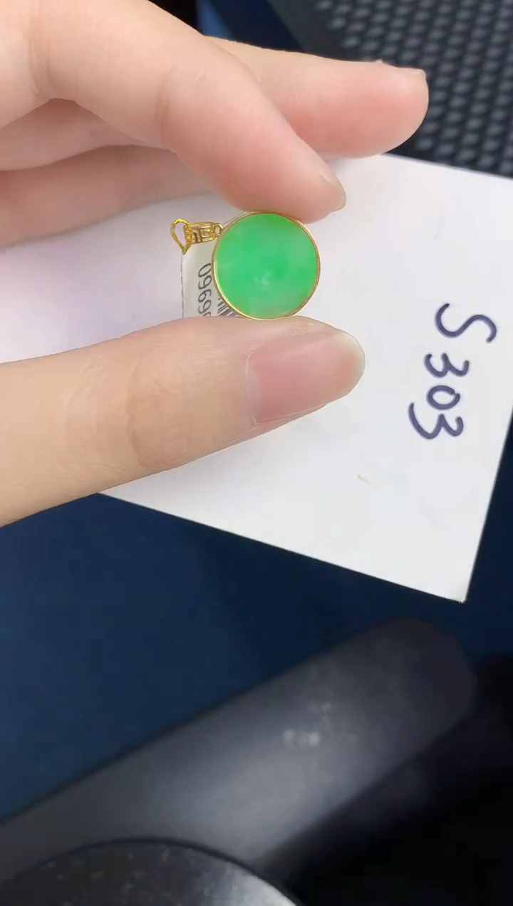 【闪购商品】翡翠颈饰18K金镶嵌000000000