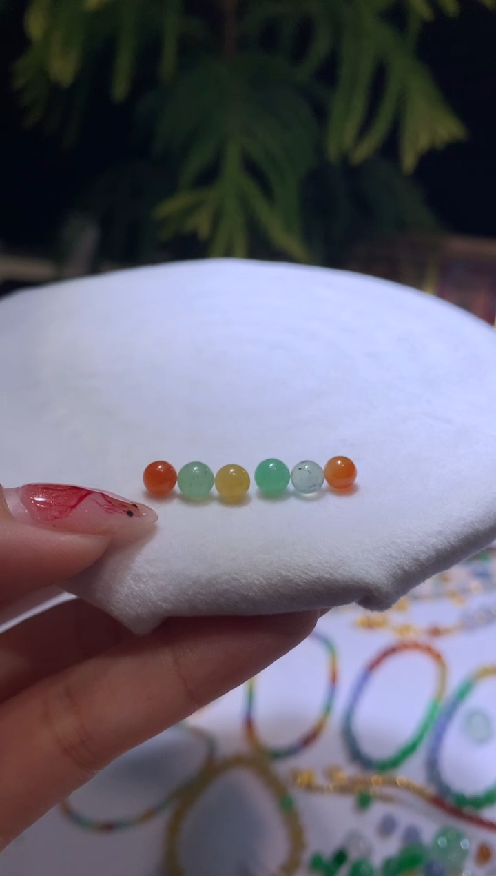 【闪购商品】定制翡翠未镶嵌珠子6颗