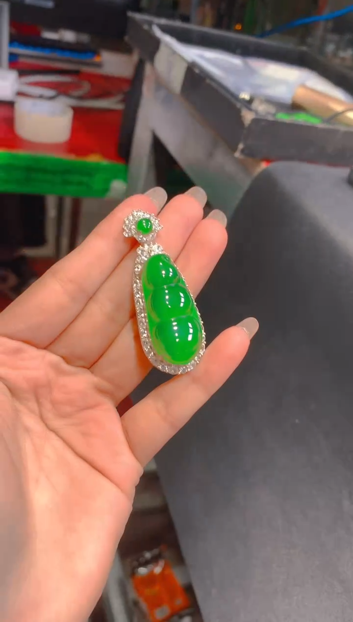 【闪购商品】定制翡翠未镶嵌73定制翡翠 多样性发货（发其一）