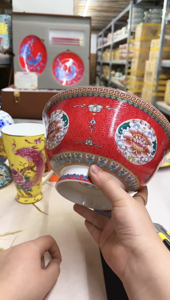 【闪购商品】珐琅8英寸的碗1个...........