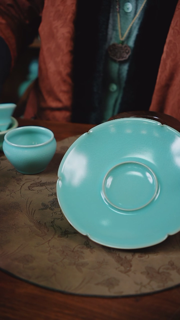 【闪购商品】杯41汝瓷纯手工花口底盘