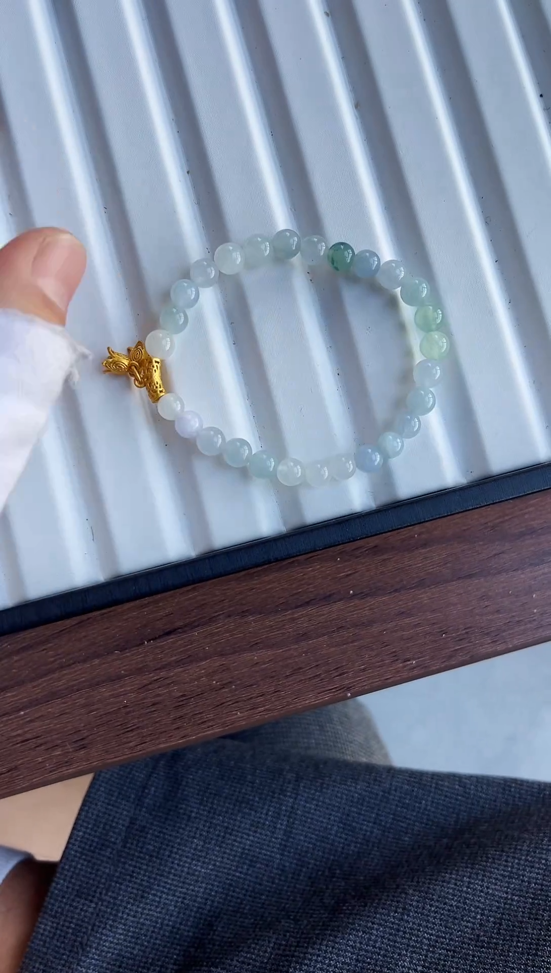 散珠翡翠翡翠手串卡6+  有瑕疵