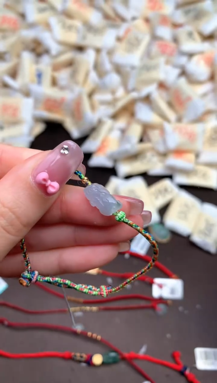 【闪购商品】翡翠手绳未镶嵌一