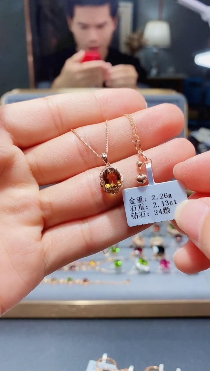 【闪购商品】碧玺颈饰18K金镶嵌2.13.