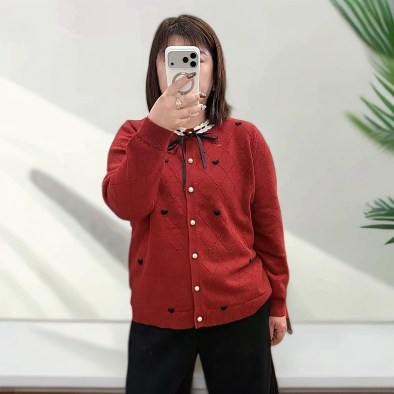 8608 重工爱心针织毛衣