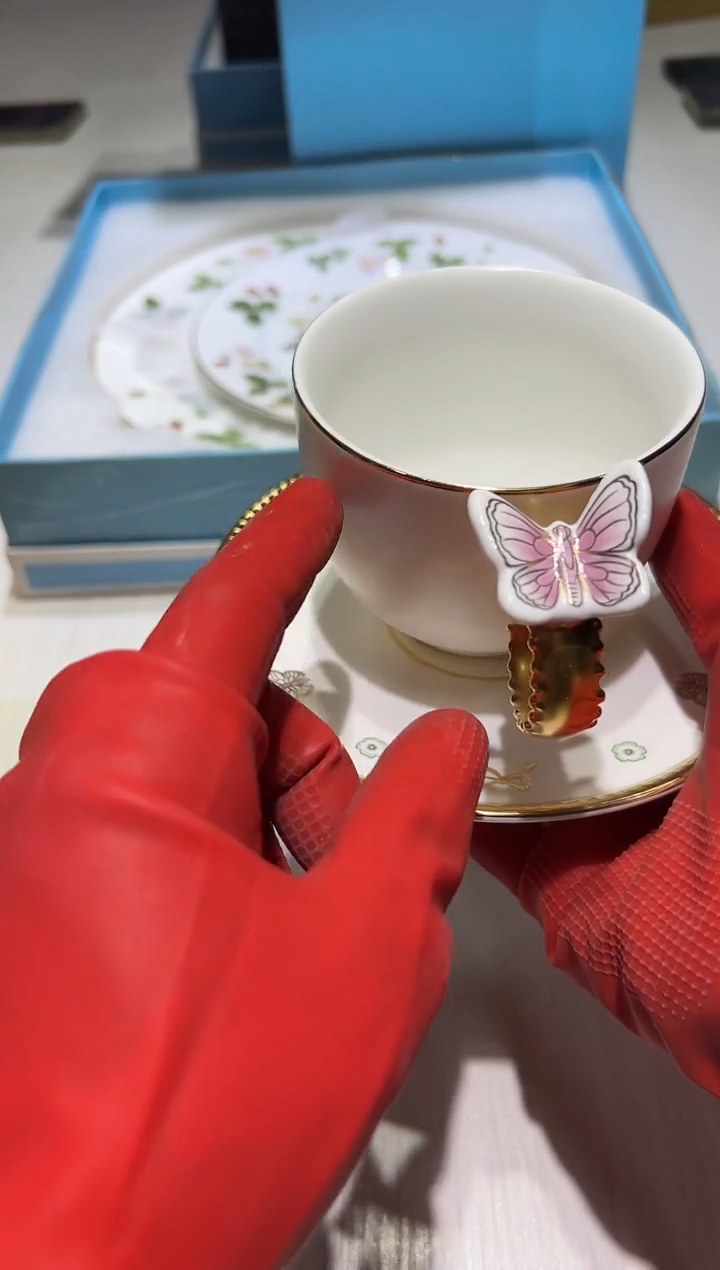 瓷片生活的本意是开心啊@@1