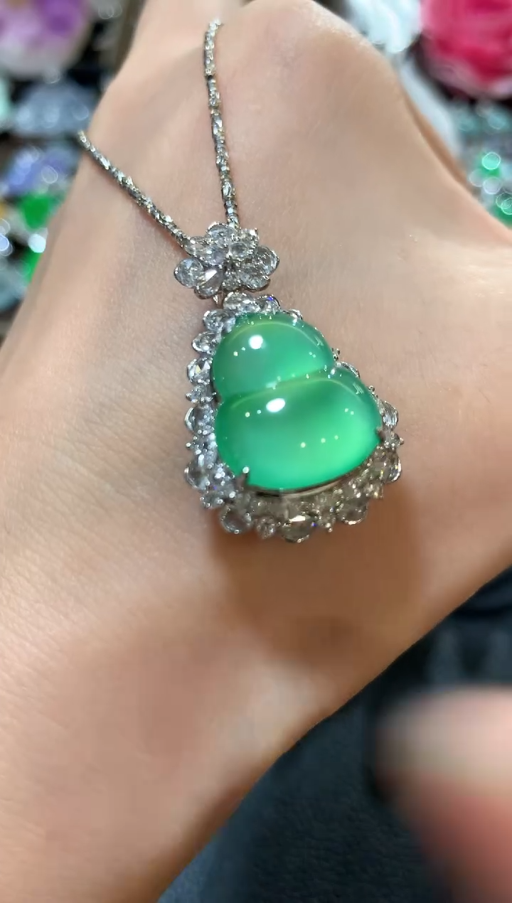 吊坠(不含链)18K金镶嵌翡翠蓉*n53  