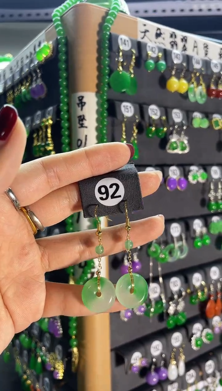 【闪购商品】翡翠耳饰银S925镶嵌92...