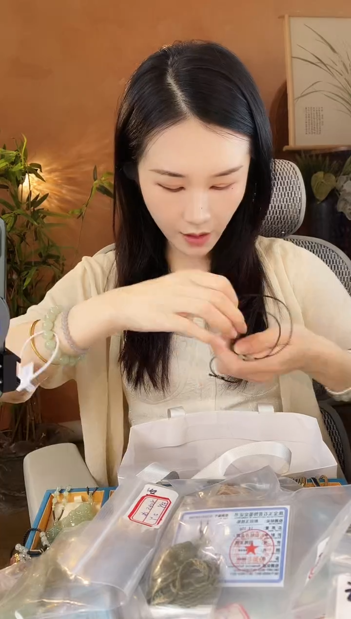 和田玉未镶嵌颈饰观音和田玉项链