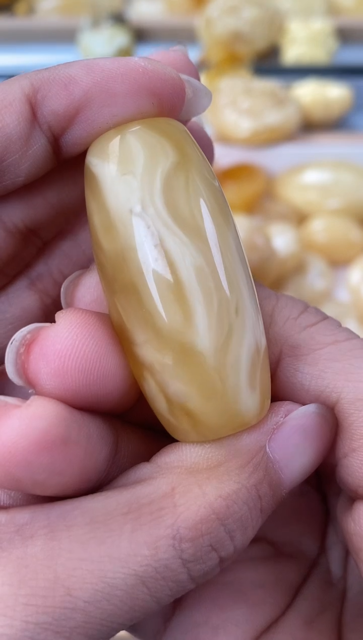 未镶嵌琥珀裸石天然琥珀蜜蜡