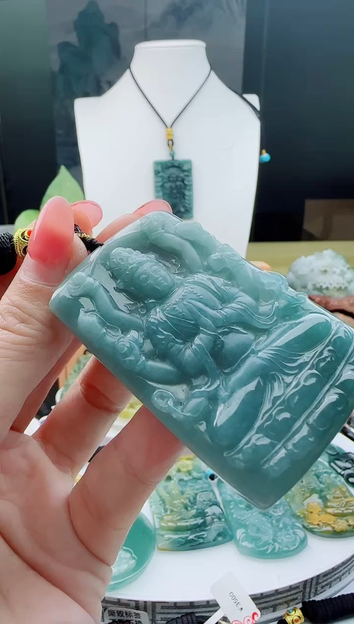 【闪购商品】翡翠颈饰未镶嵌11111111