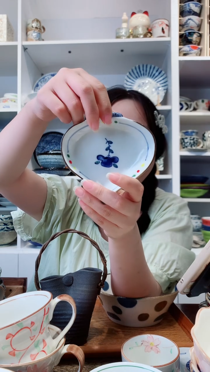 陶瓷日本进口胖萝卜小碟