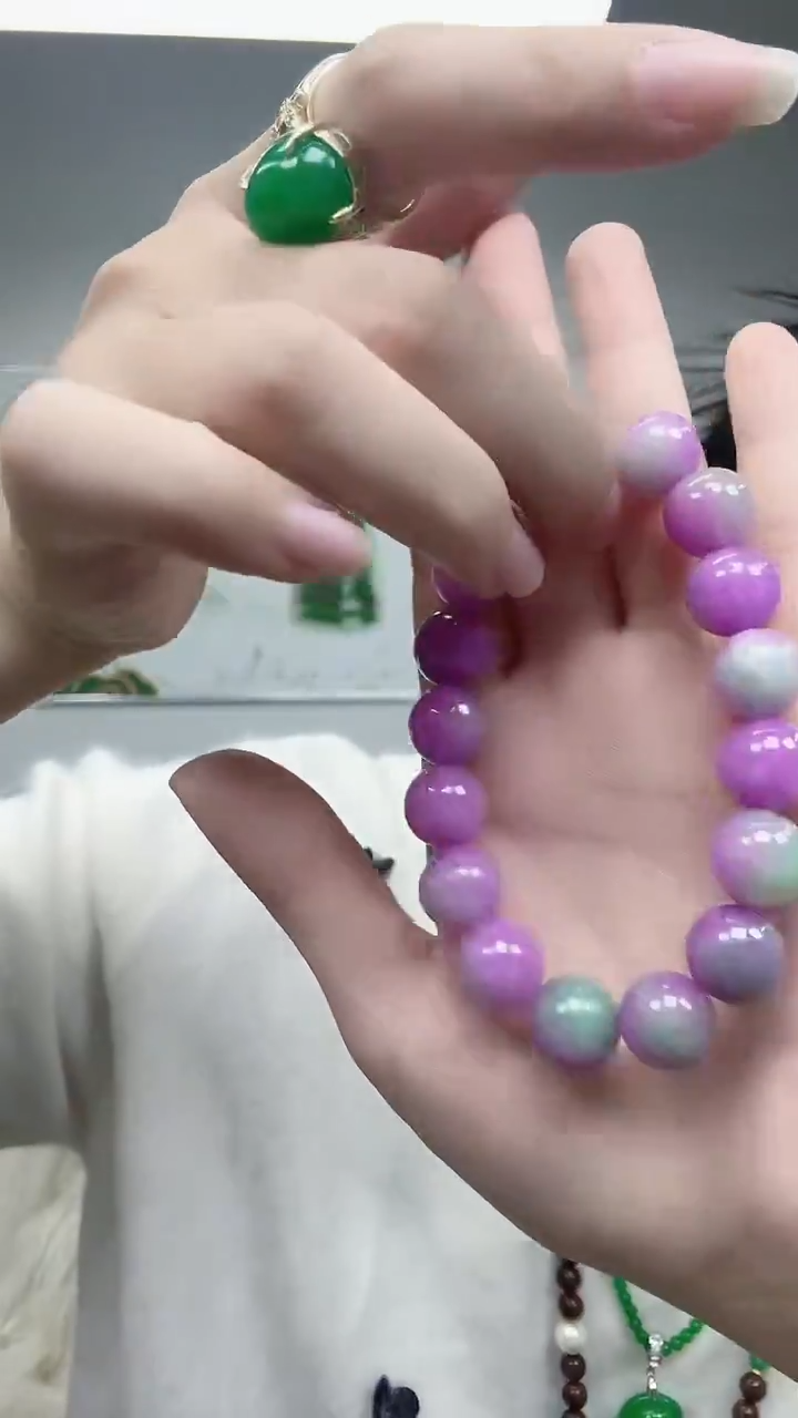 颈饰未镶嵌翡翠春彩12mm 串