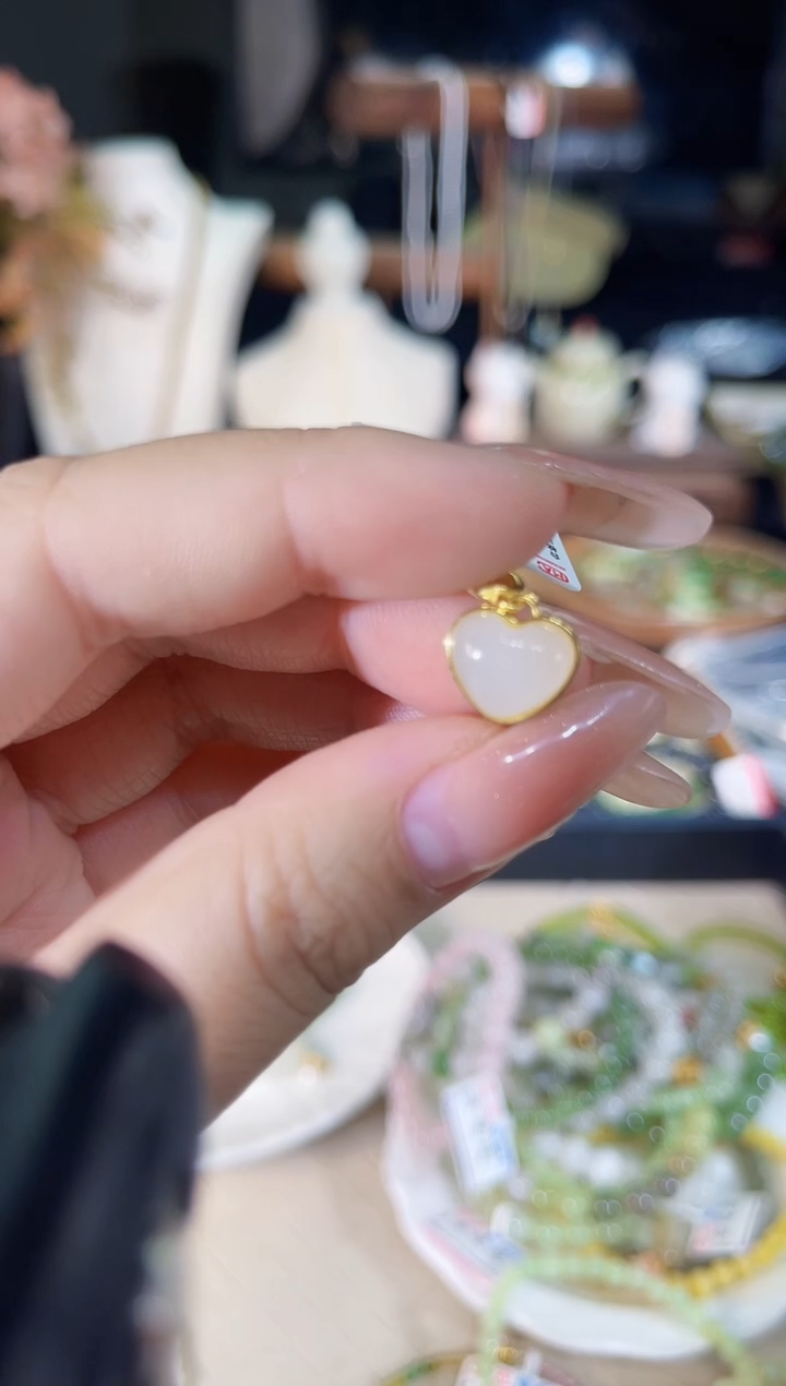 和田玉银S925镶嵌吊坠(不含链)多样性发货其一