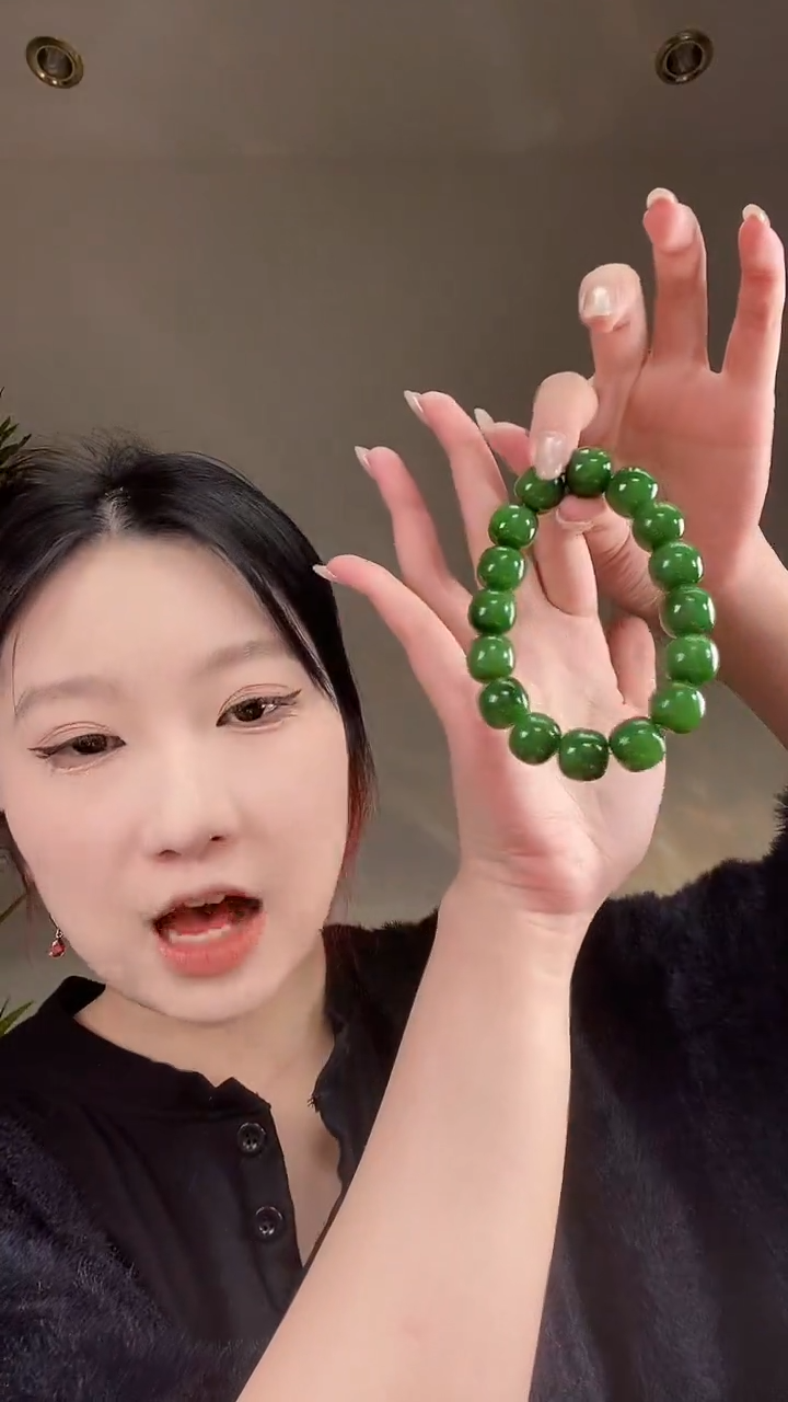 【闪购商品】和田玉（碧玉）手串未镶嵌13*14MM老型手串（带皮色）