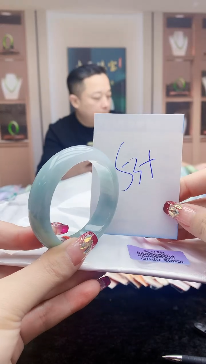 【闪购商品】翡翠手镯未镶嵌     H57-36