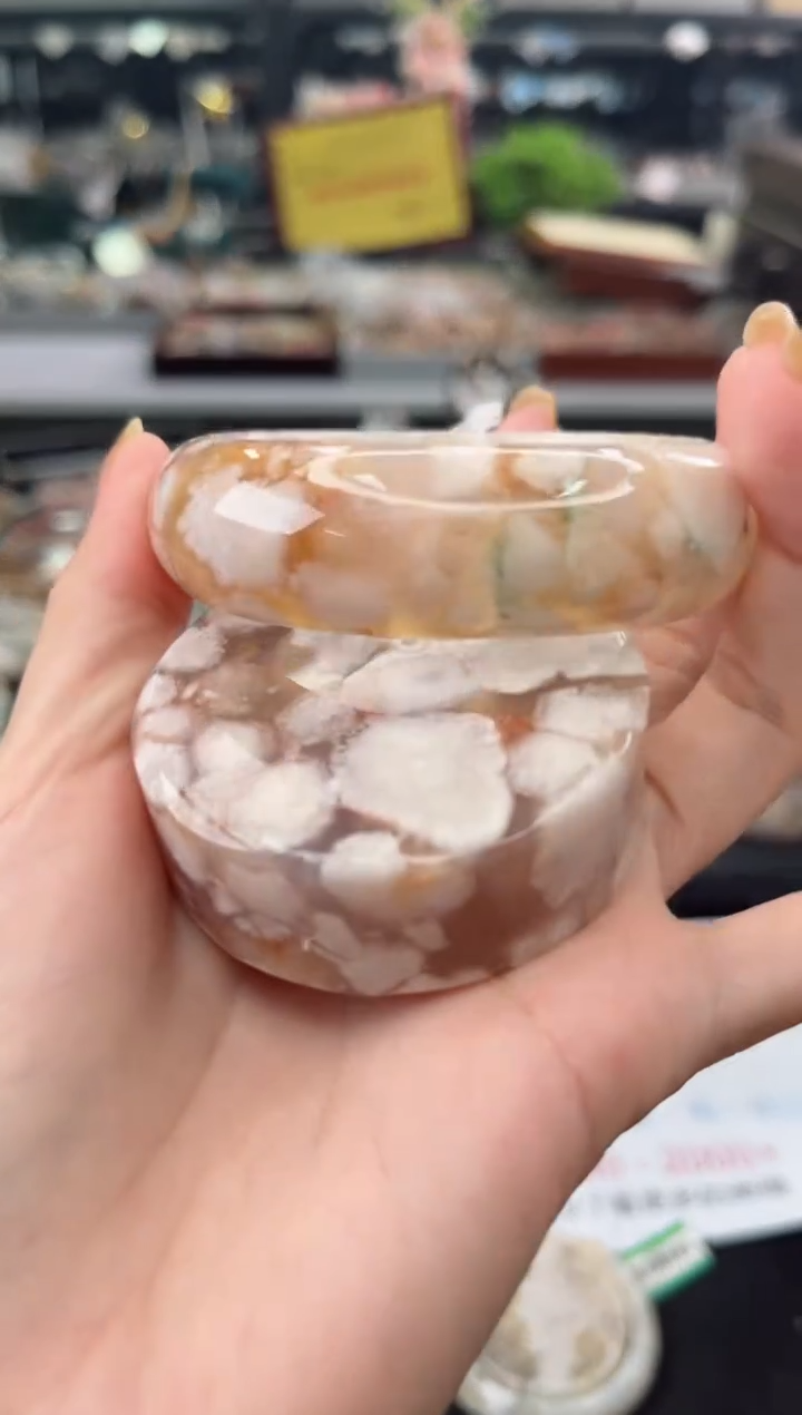 【闪购商品】石英质玉手镯未镶嵌57圈口（赠品镯心）1674219