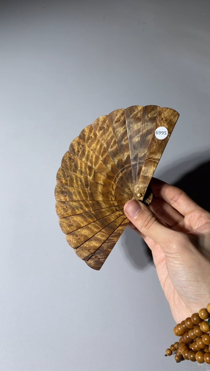 【闪购商品】金丝楠木雕699号10cm金丝楠木小叶桢楠掌中扇