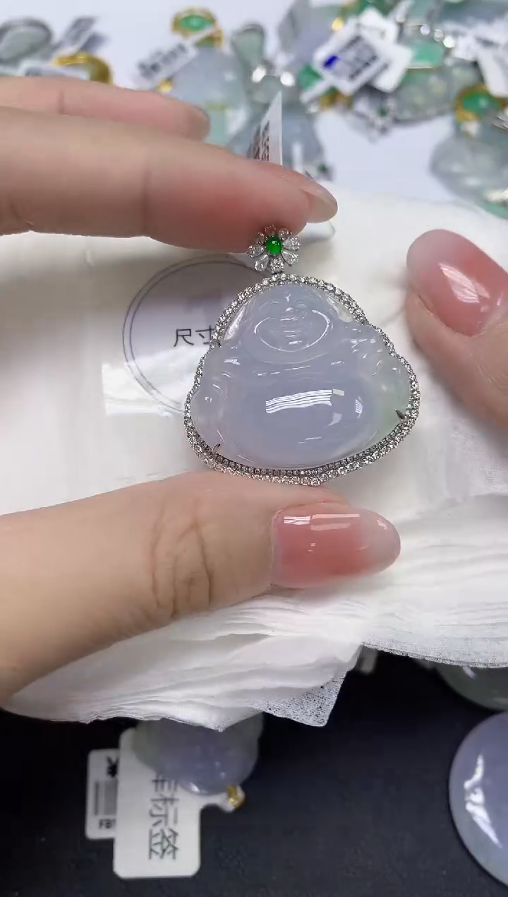 颈饰18K金镶嵌翡翠天然缅甸翡翠A货多样性发一件