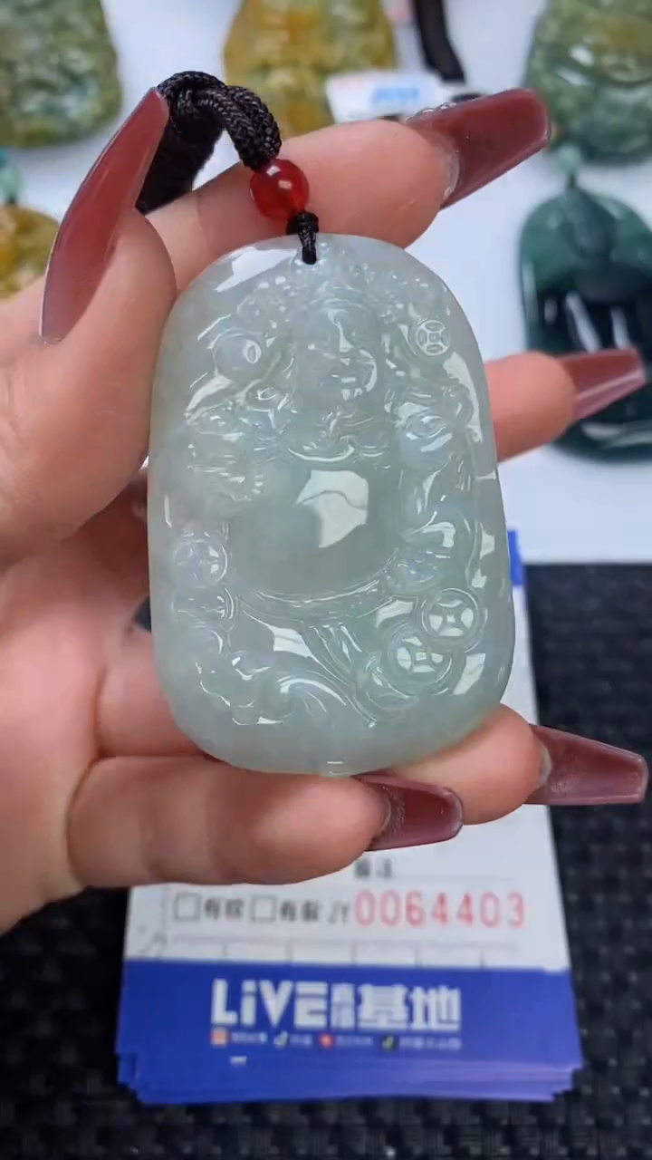 【闪购商品】翡翠颈饰未镶嵌11111111111111111