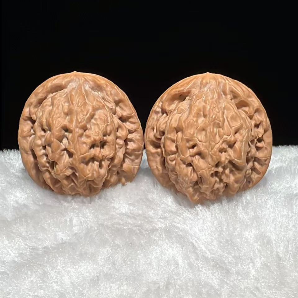 一代金公子37 琅琊甄选 文玩核桃 81023