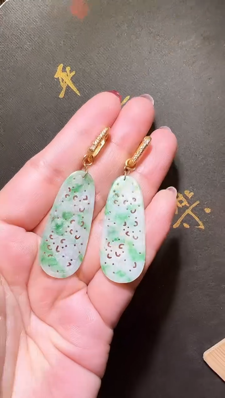 【闪购商品】翡翠耳饰银S925镶嵌翡翠花片水滴耳饰