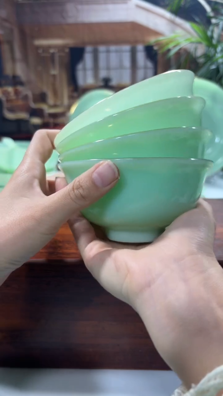 【闪购商品】....4.5英寸玉瓷碗4个口径11.5厘米