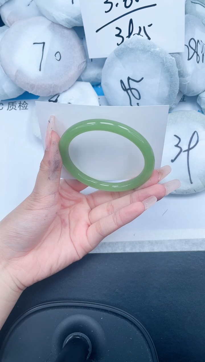 【闪购商品】石英质玉手镯未镶嵌464-57