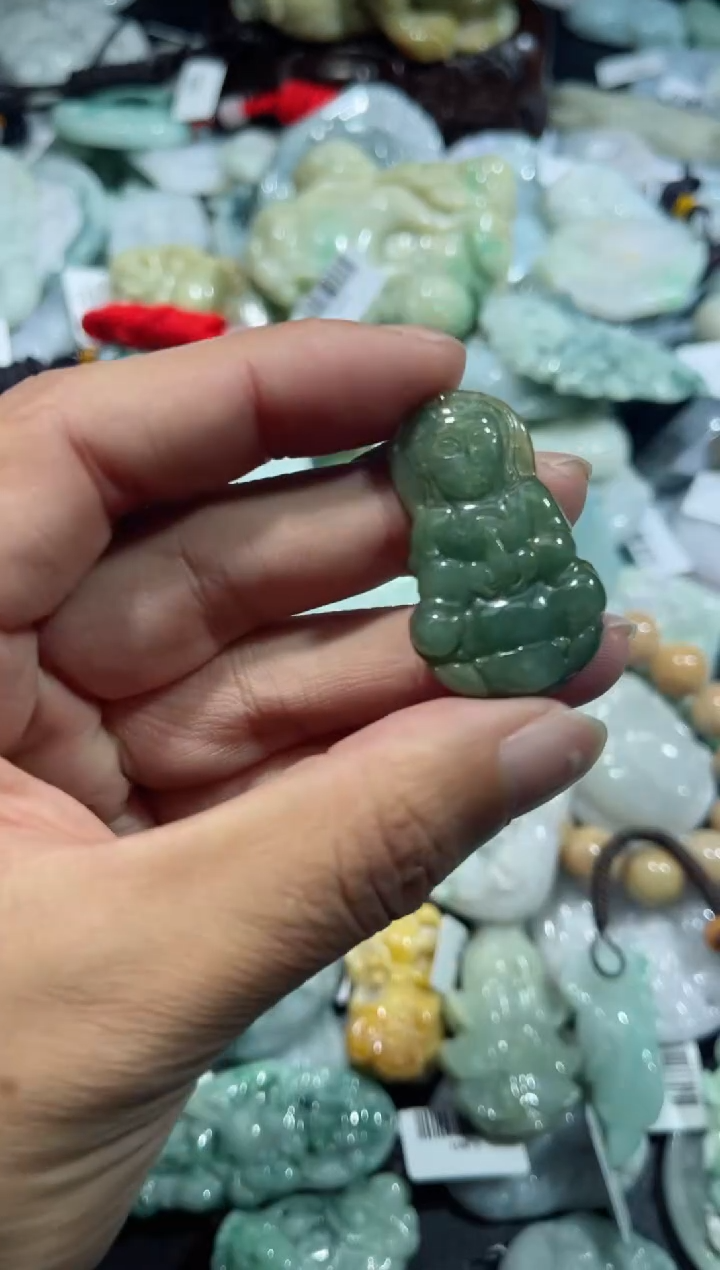 【闪购商品】翡翠颈饰未镶嵌00009982