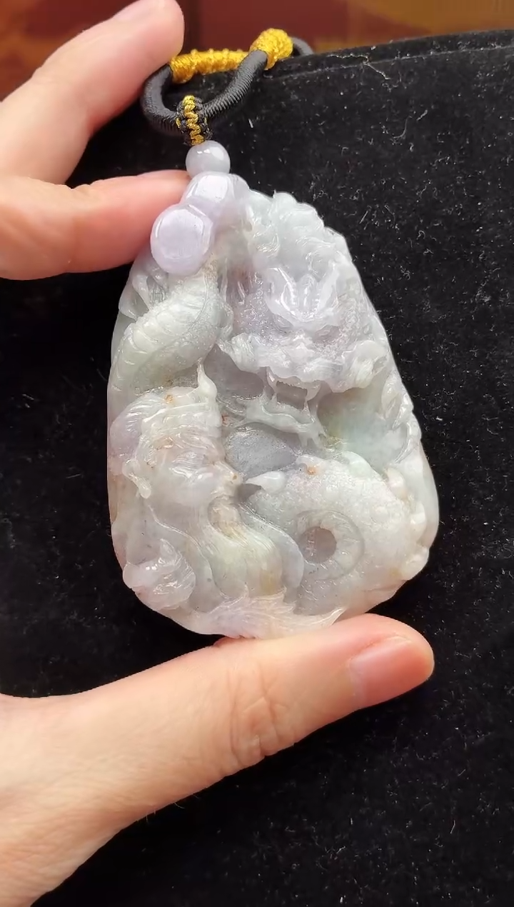 颈饰未镶嵌翡翠牌子