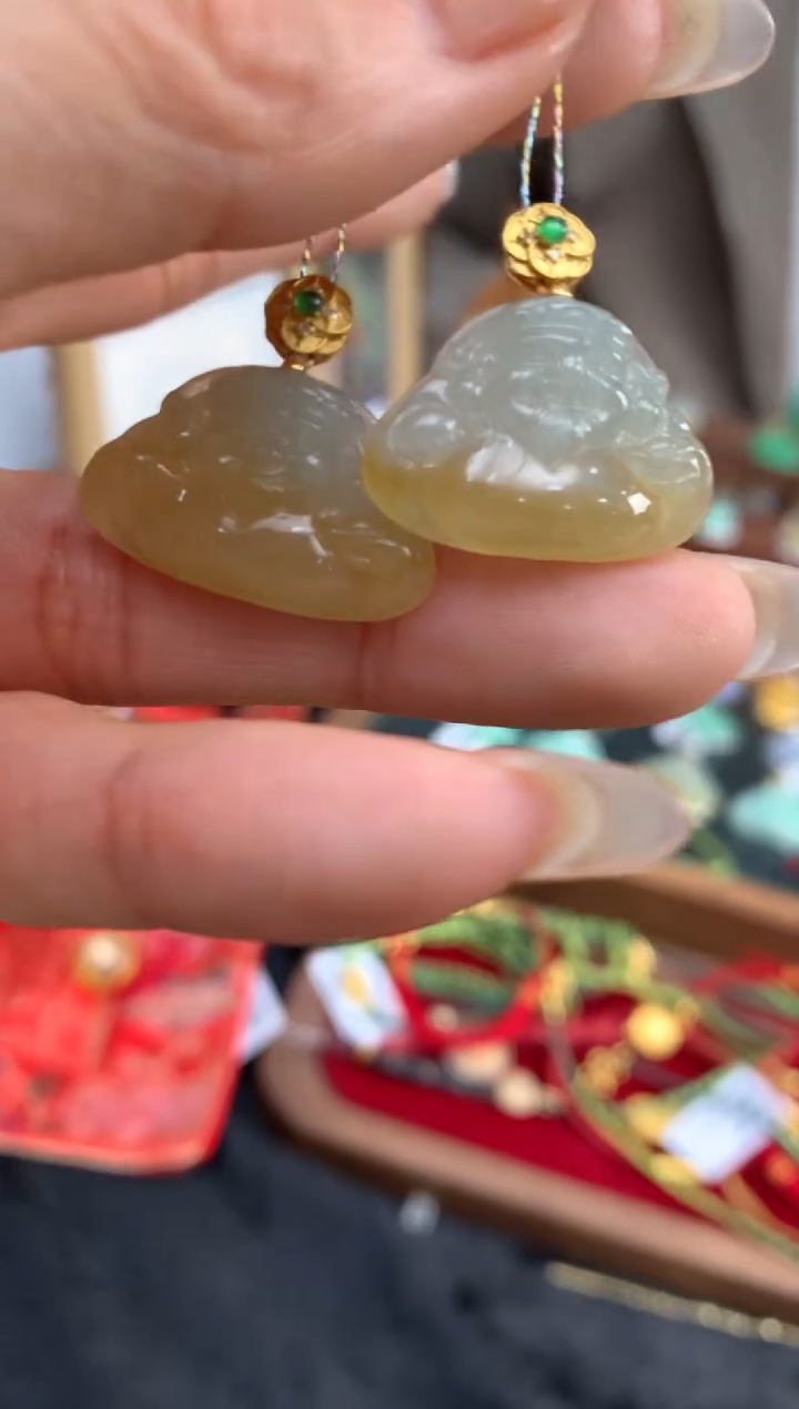 【闪购商品】翡翠颈饰18K金镶嵌财神 多样性发（1件）